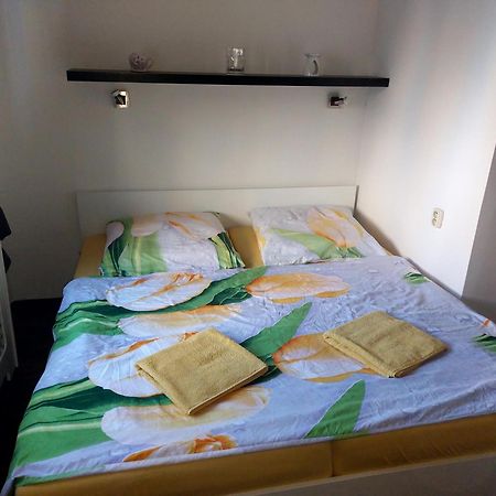 Apartman Katty Μπρατισλάβα Εξωτερικό φωτογραφία